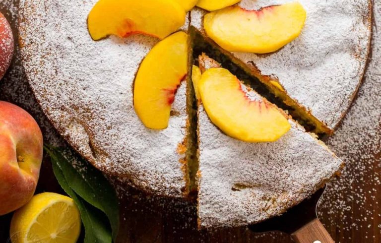 Easy-Peach-Cake-2-e1694182707854-1024×653.jpg
