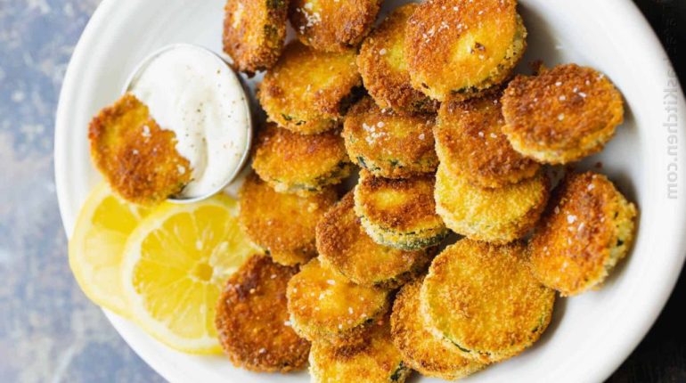 Die DipSauce für gebratene knusprig Präsentiert ultimative Zucchini 