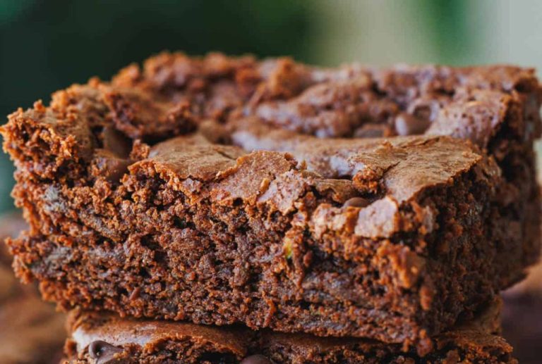 Zucchini-Brownies-7-e1694114466265-1024×689.jpg