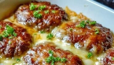 Amish Oven-Baked Hamburger Steak: Das traditionelle Rezept, das Paniermehl-Bindung statt Grillen verwendet