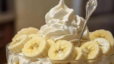 Vanille-Bananen-Pudding-Trifle: Das No-Bake-Dessert, das in 15 Minuten bereit ist