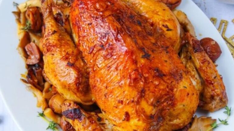 Champagne Sauce Chapon Holiday Meal Mushroom Side Dish Poultry Pumpkin Puree Roasting 