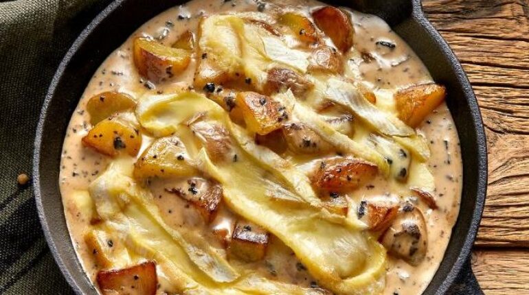 Comfort Food Creamy French Cuisine Tartiflette Truffle Winter Recipe 