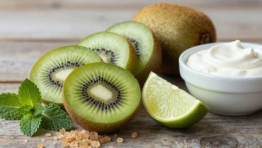 Kiwi-Limetten-Törtchen: Wie man kristallisierte Minzblätter in 3 einfachen Schritten perfekt hinbekommt