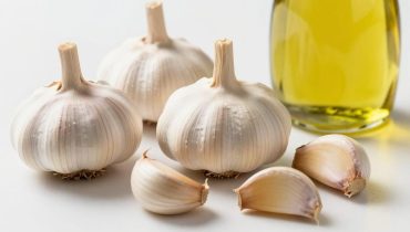 Knoblauch und Ohrenentzündungen: Wie seine antimikrobiellen Eigenschaften leichte Beschwerden lindern (und wann man einen Arzt aufsuchen sollte) Knoblauch und Ohrenentzündungen: Wie seine antimikrobiellen Eigenschaften leichte Beschwerden lindern (und wann man einen Arzt aufsuchen sollte)