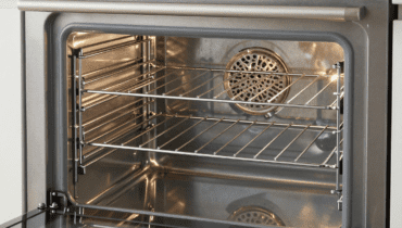 Hausgemachter Ofenreiniger: Natron, Essig und Zitrone ersetzen Chemikalien Hausgemachter Ofenreiniger: Natron, Essig und Zitrone ersetzen Chemikalien