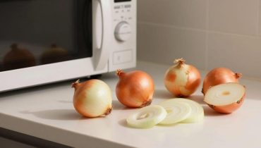 Zwiebeln in der Mikrowelle: Wie man in 2 Minuten eine weiche Textur erhält und Nährstoffe bewahrt