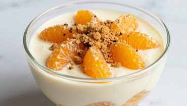 Express-Dessert: Der Quark-Mandarinen-Cheesecake, der selbst die weniger Naschhaften schwach werden lässt