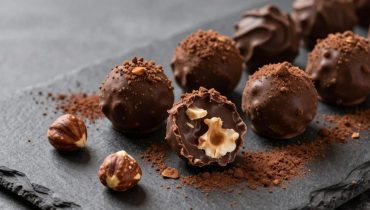 Schokoladentrüffel ohne Backen: Wie Datteln in 30 Minuten raffinierten Zucker ersetzen