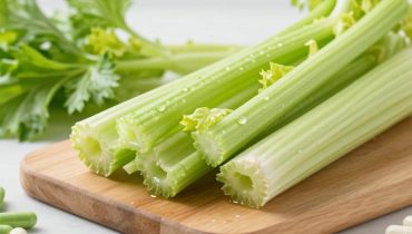 Sellerie: Wie dieses Gemüse mit 95 % Wasser gleichzeitig Ihre Leber und Nieren schützt und Ihren Blutzucker reguliert