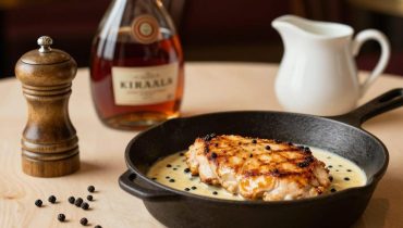 Chicken au Poivre: Wie Rinderbrühe diese cremige Brandy-Sauce in 20 Minuten intensiviert