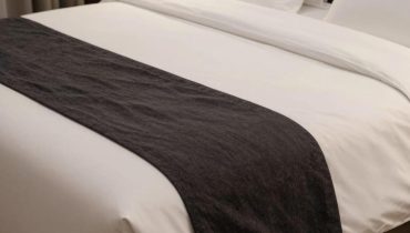Hotels: Dieser Stoff auf dem Bett schützt Ihre Gesundheit und verhindert die Ausbreitung von Keimen