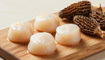 Jakobsmuscheln mit Morcheln: Das Express-Rezept in 30 Minuten, das die Muscheln im Ofen veredelt