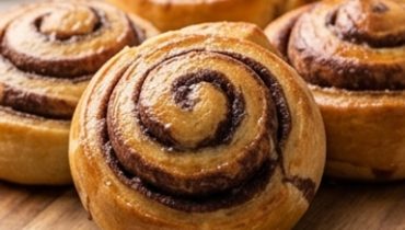 Marmorierte Brioche-Brötchen nach Kinder-Art